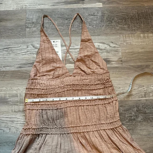 dresses - Picture 4 of 8